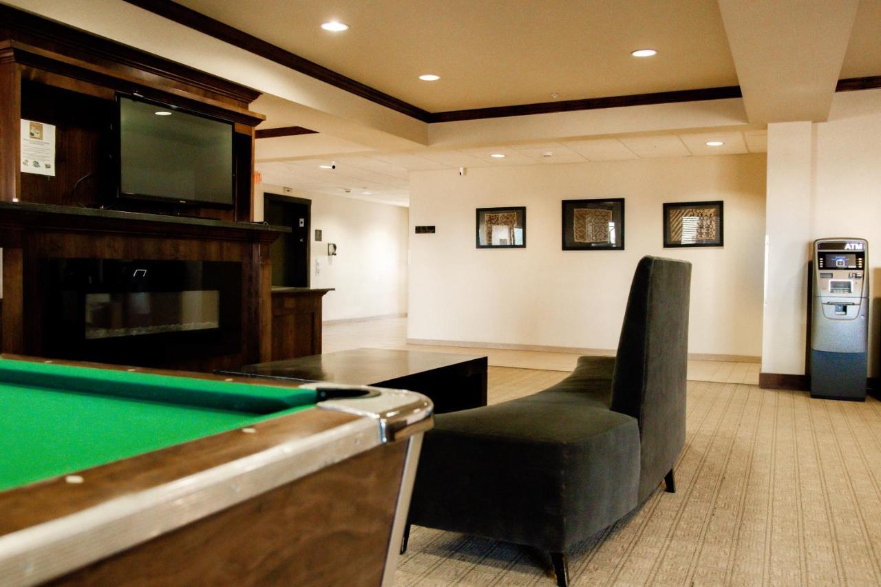 Black Gold Suites Stanley Εξωτερικό φωτογραφία